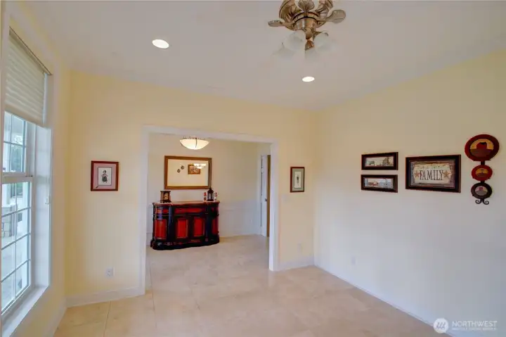 Sitting room, looking into the entry