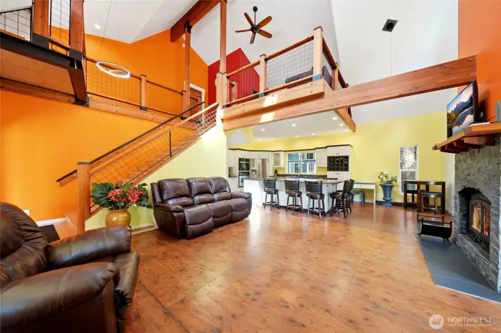Soaring ceilings & gorgeous beams