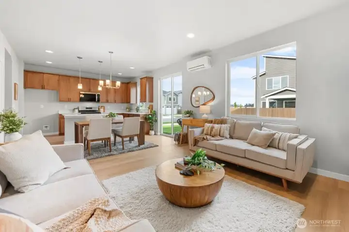 Photographs are for illustrative purposes only. Features, finishes, interior/exterior colors, landscaping and floorplan shown may vary from actual homes built