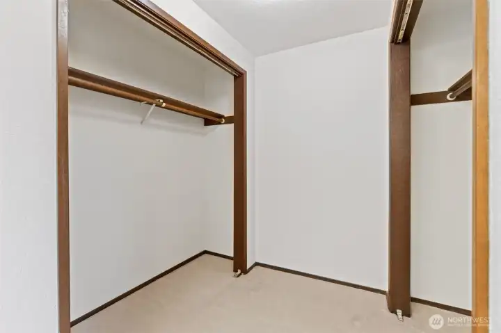 Walk-in closet