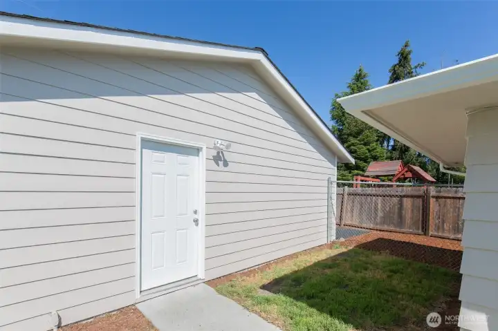 Detached garage Detached garage