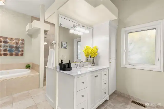 Luxurious Primary Bathroom with jetted tub