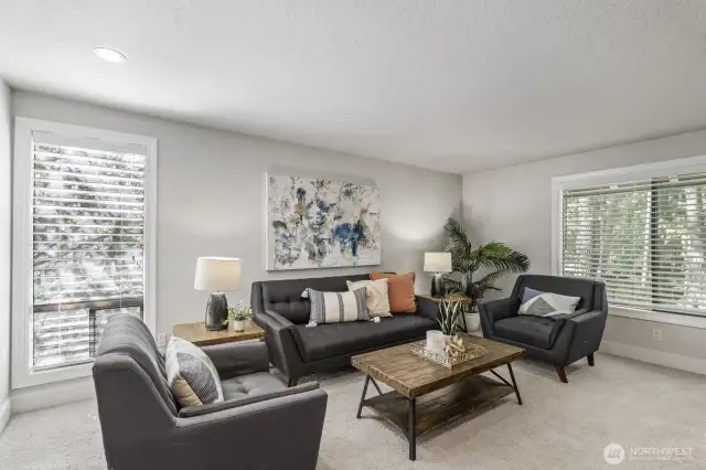 Large bonus room with kitchenette and wet bar