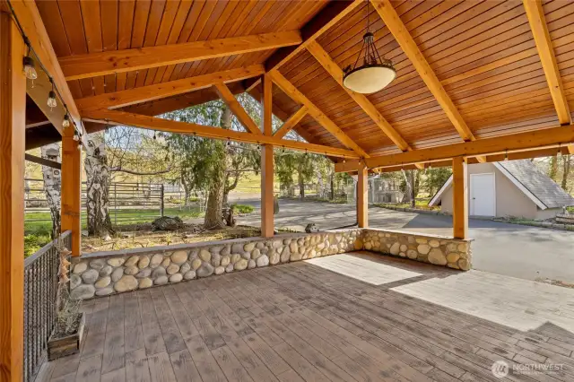 Covered Patio area to enjoy during all seasons!