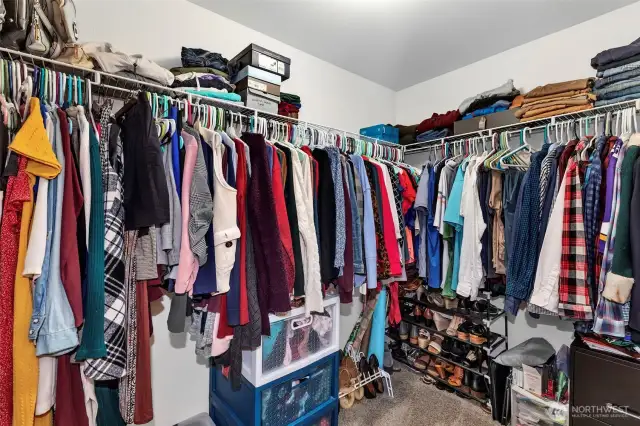 Walk-in-closet