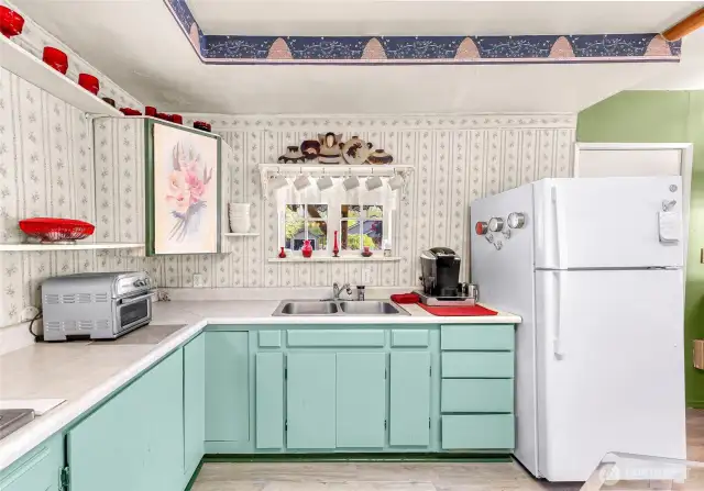 All major appliances are included in the sale.