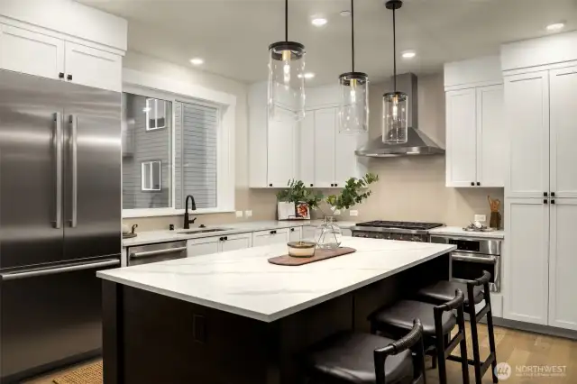 Homesite 40 - Pictures of similar Model Home 30 for representation purposes only.
