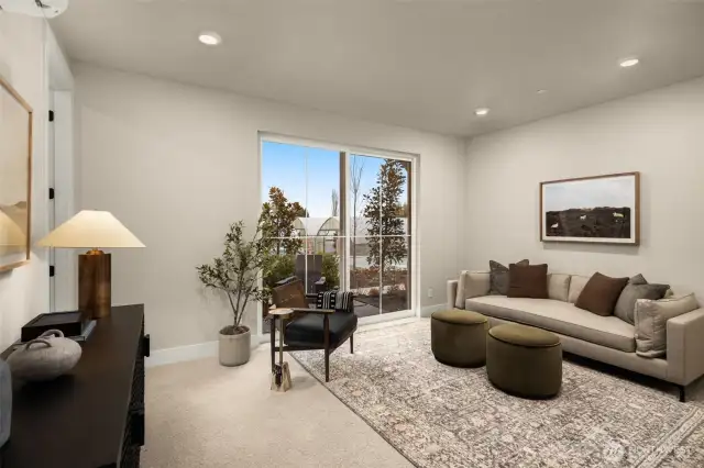 Homesite 40 - Pictures of similar Model Home 30 for representation purposes only.
