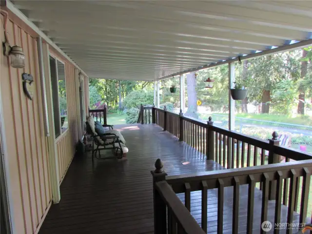 WELL MAINTAINED AND READY FOR ENTERTAINING GUESS.