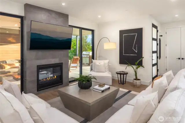 Seamless indoor/outdoor lifestyle with timeless designer finishes.