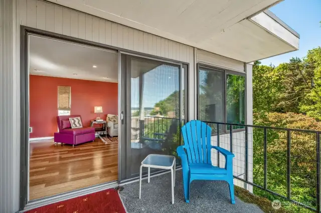 Ceiling to Floor Windows/Slider