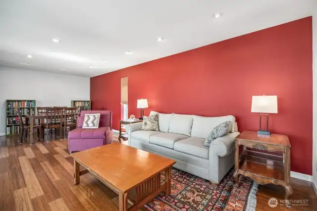 Large Living/Dining