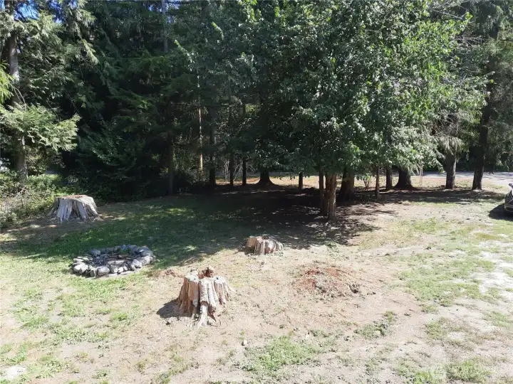 Spacious double lot