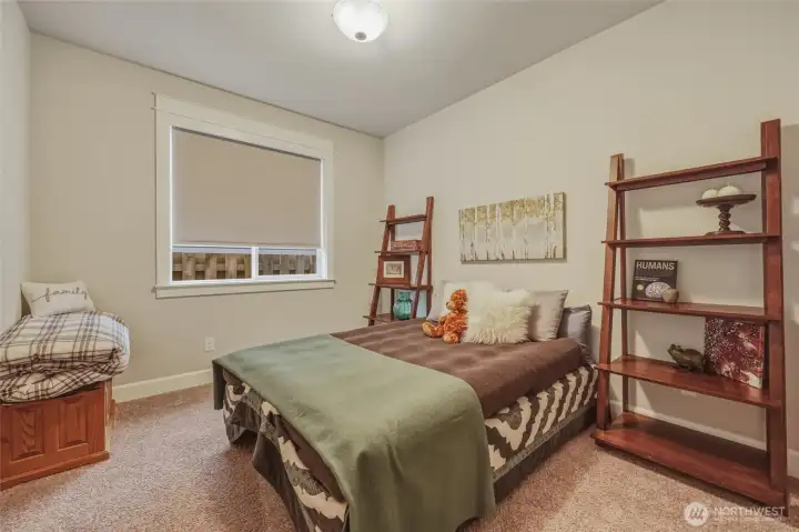 Den/Office area is currently used as a guest room