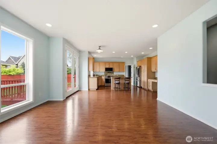 Living Room / kitchen nook / eating area / island