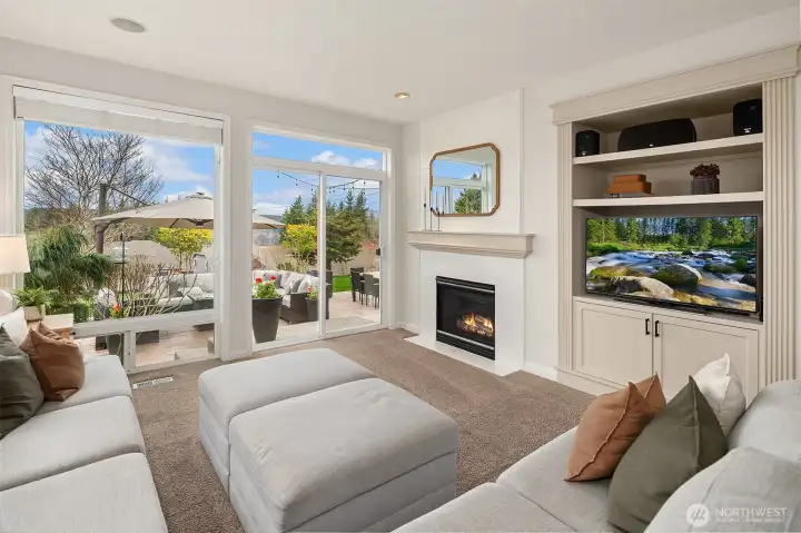 Spacious Family Room