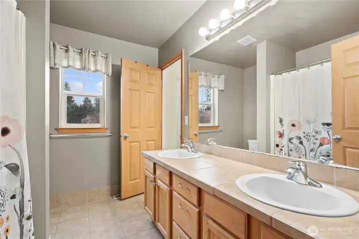 Jack and Jill full bathroom.