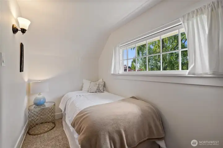 Cozy room upstairs not counted as a bedroom.