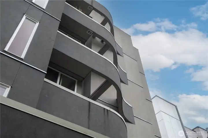 Grande piano shaped balconies Grande piano shaped balconies