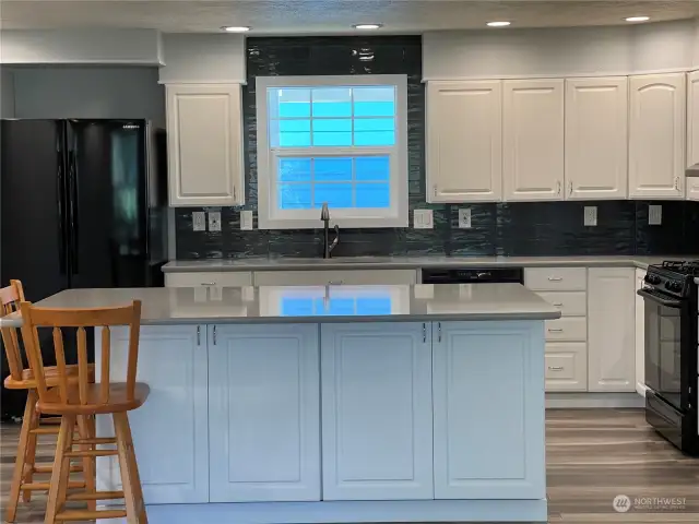 4x7  island