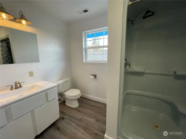 Primary 3/4 Bath