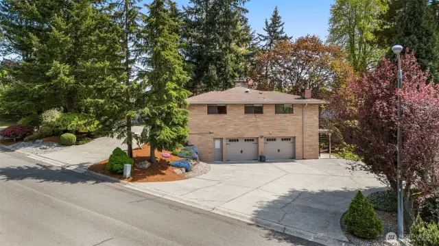 Oversized driveway