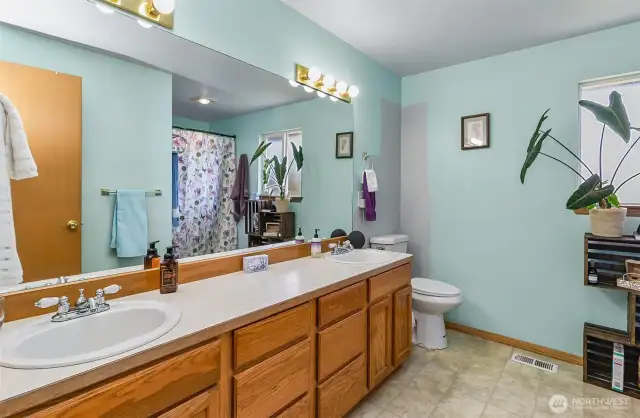 PRIMARY BATH A