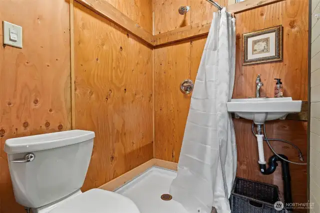 3/4 Bath in Cabin #2