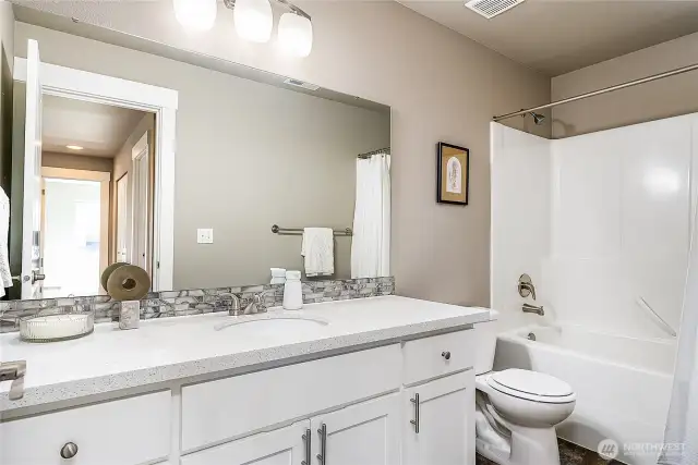 2nd Floor Bath