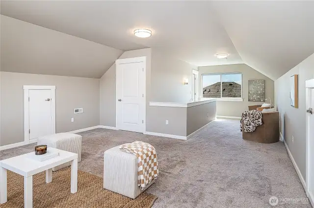 Huge 3rd level suite - many layout options
