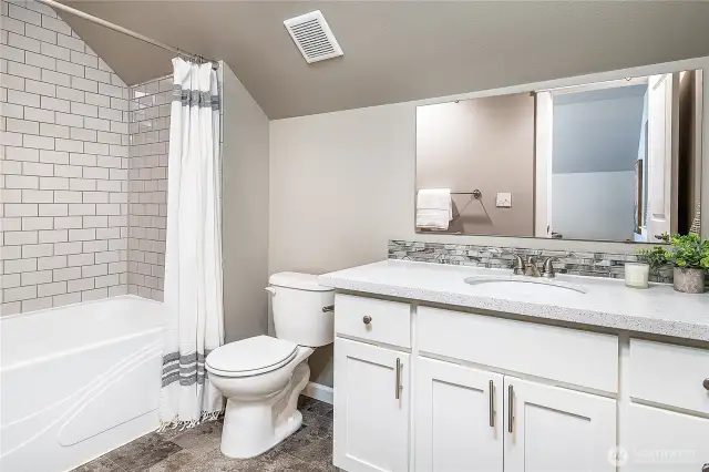3rd floor bath