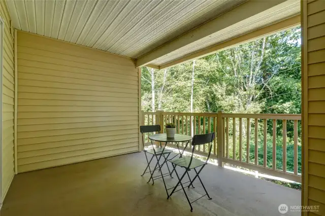 Covered balcony deck