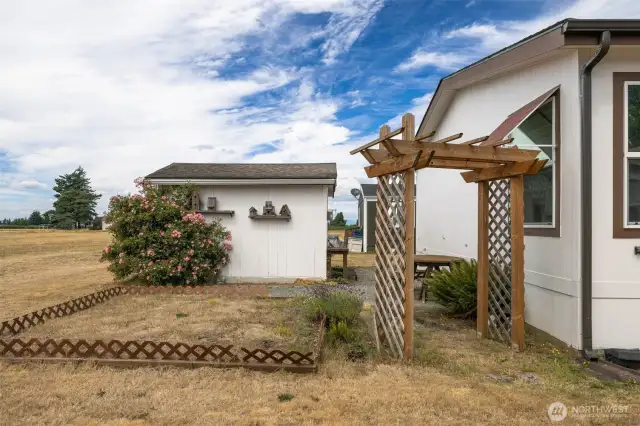Large outdoor space for gardening and tinkering.