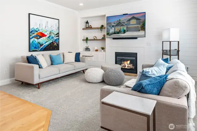 Living Room with Build-in Shelving & Gas Fireplace