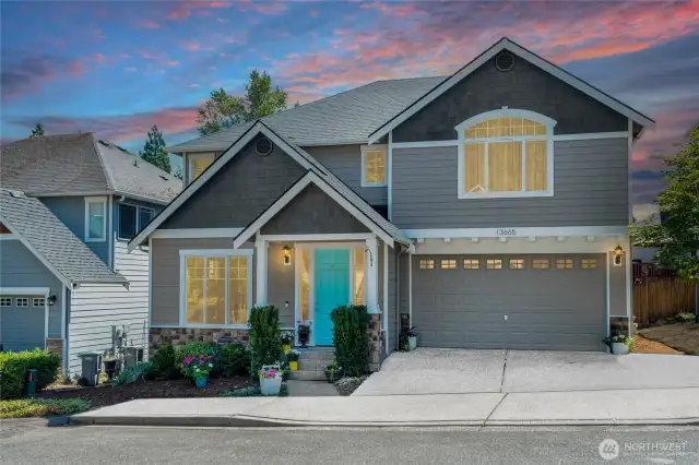 Gorgeous East Facing Craftsman in the Heart of Woodinville