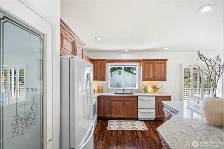 Plenty of storage here!