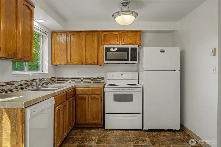 Unit B - Kitchen