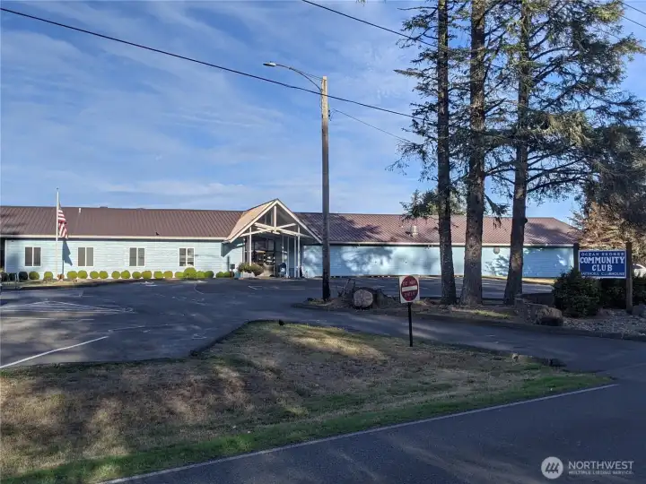 Enjoy all the perks of being a member of the Ocean Shores Community Club - heated indoor pool, sauna, hot tub, fitness center, basketball, tennis, pickleball, disc golf courts, parks and playgrounds, 2 seasonal outdoor heated pools, classes and so much more!