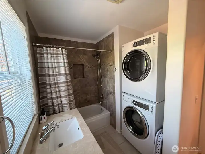 bathroom /laundry room