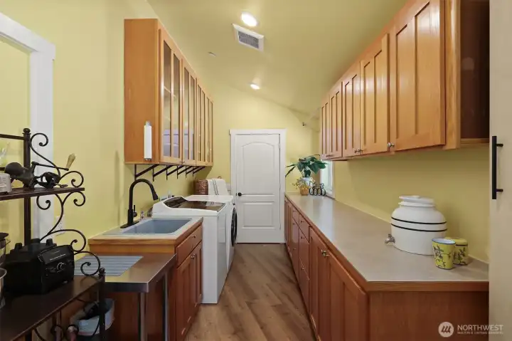 LOVE the Utility room! Pantry/Storage, too! LOVE the Utility room! Pantry/Storage, too!