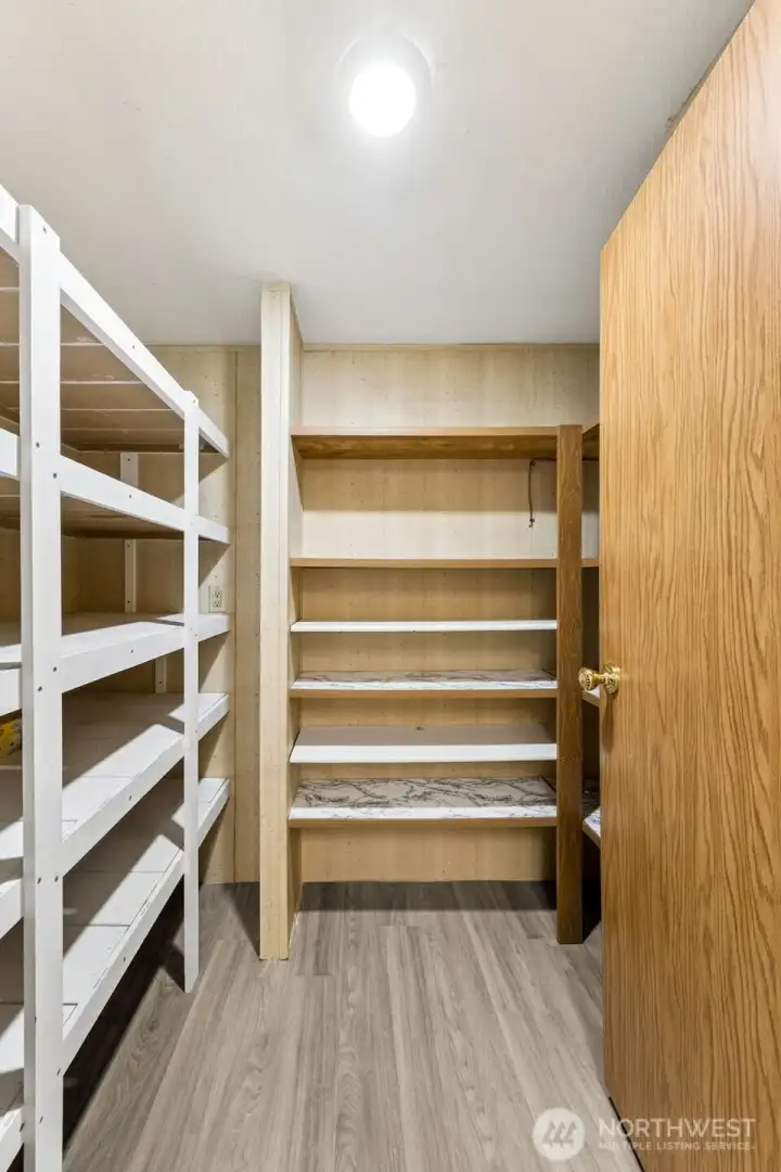 Walk In Pantry.