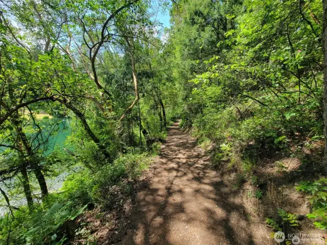 Maintained 10 miles of walking trails around clear lake, with bridges to get to all 3 lakes. Clearlake, Bluelake, and Horseshoe lake.All 3 lakes have some of the best fishing.