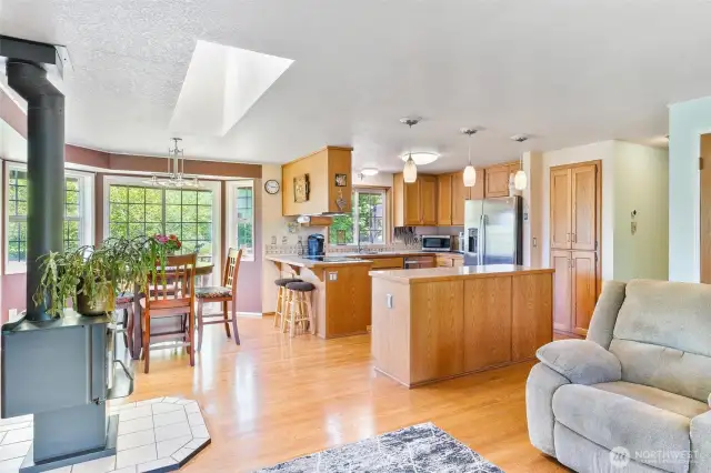Effortless Entertaining with a Seamless View into Kitchen and Dining