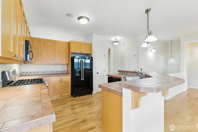 This photo offers another angle of the kitchen