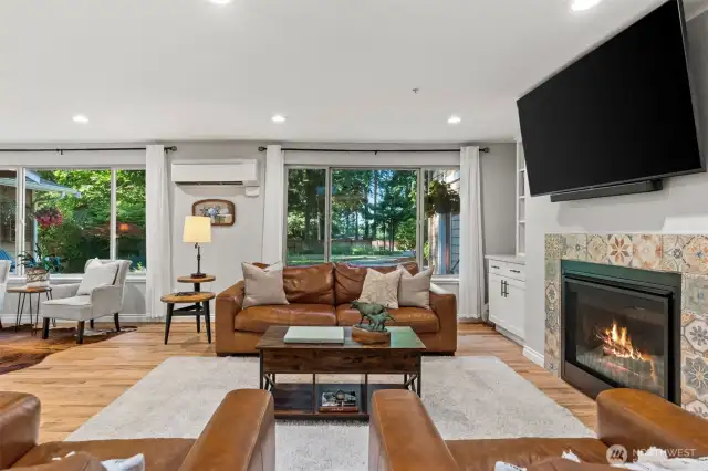 Gas fireplace