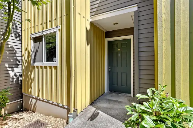 Welcome to 1544 Cherrylane Ave S.  Super cute 2 bed 2 bath townhouse-style condo on the NE slope of Beacon Hill