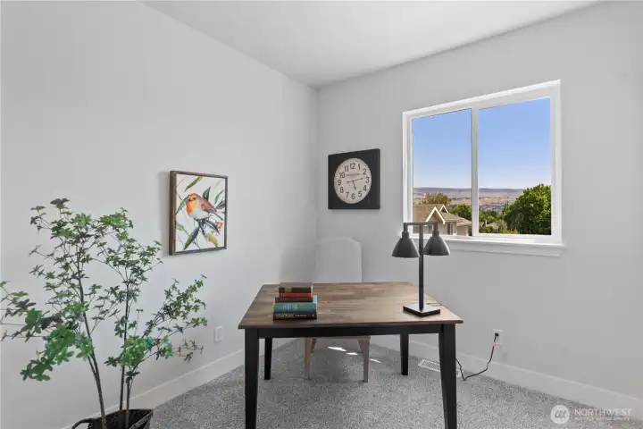 Bedroom 3 or office