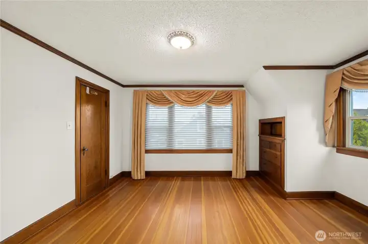 Upstairs 5th bedroom with 2 large windows and walk in closet