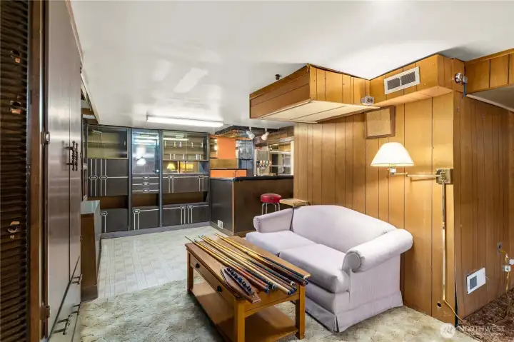 The perfect entertainer's finished basement