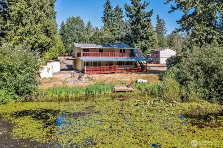Nestled on a private & secluded cul-de-sac & backs to 75ft of waterfront.